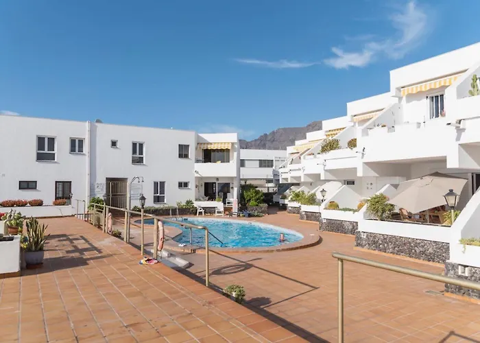 Exclusive Frontline One Bedroom