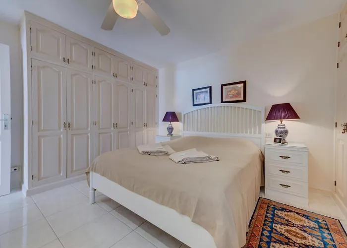 Exclusive Frontline One Bedroom *